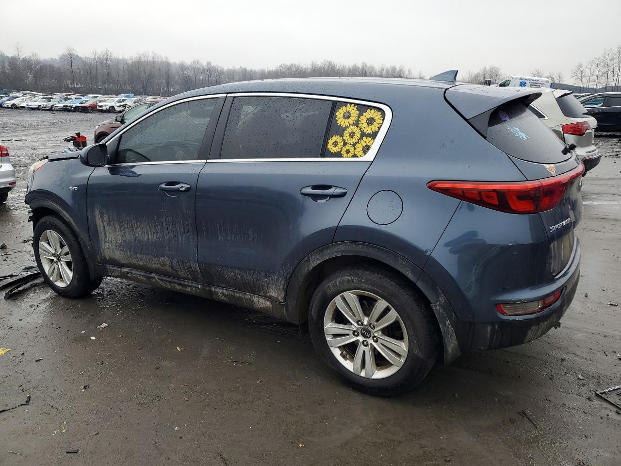 2017 KIA SPORTAGE LX photo 4