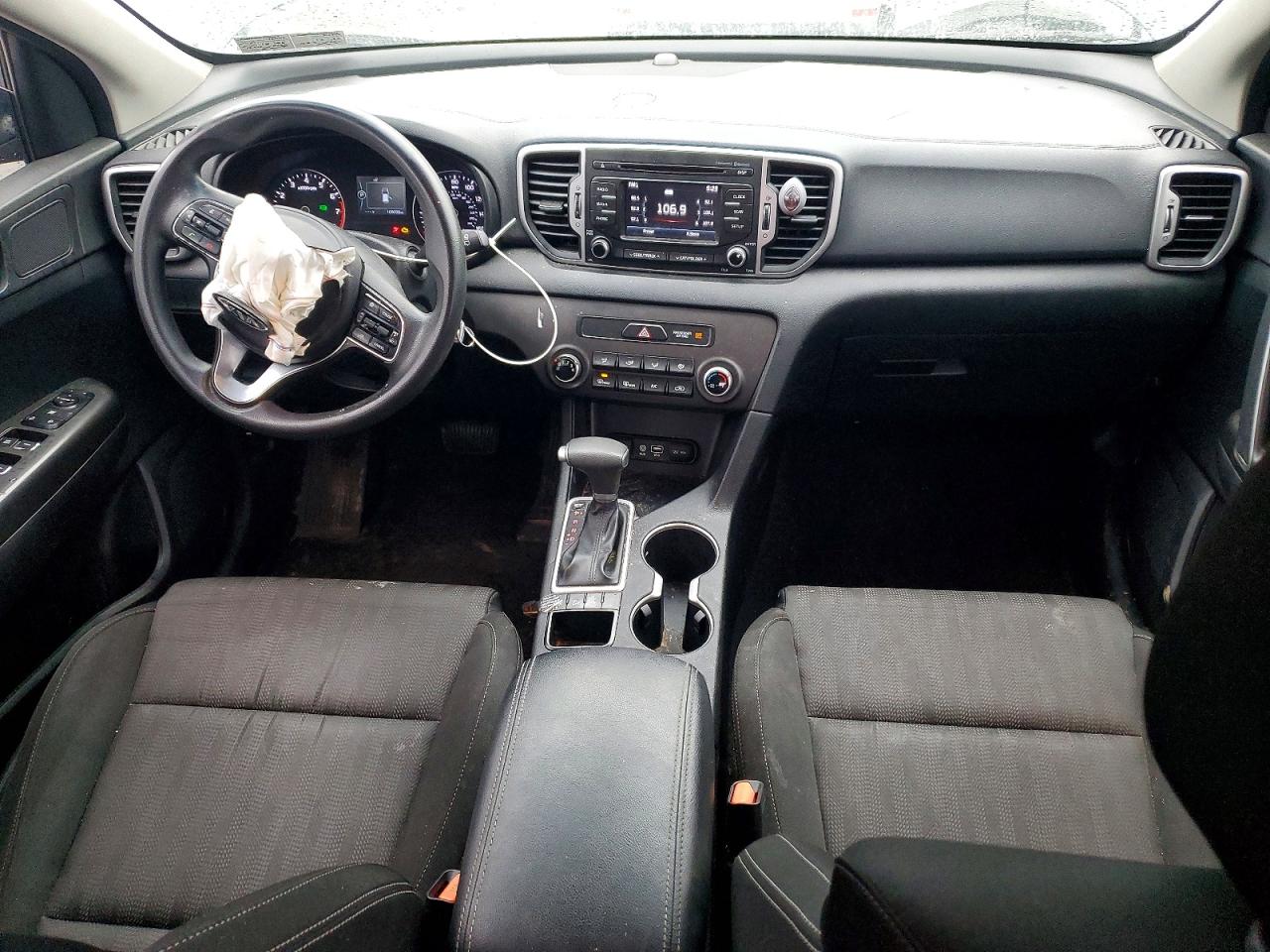2017 KIA SPORTAGE LX photo 22