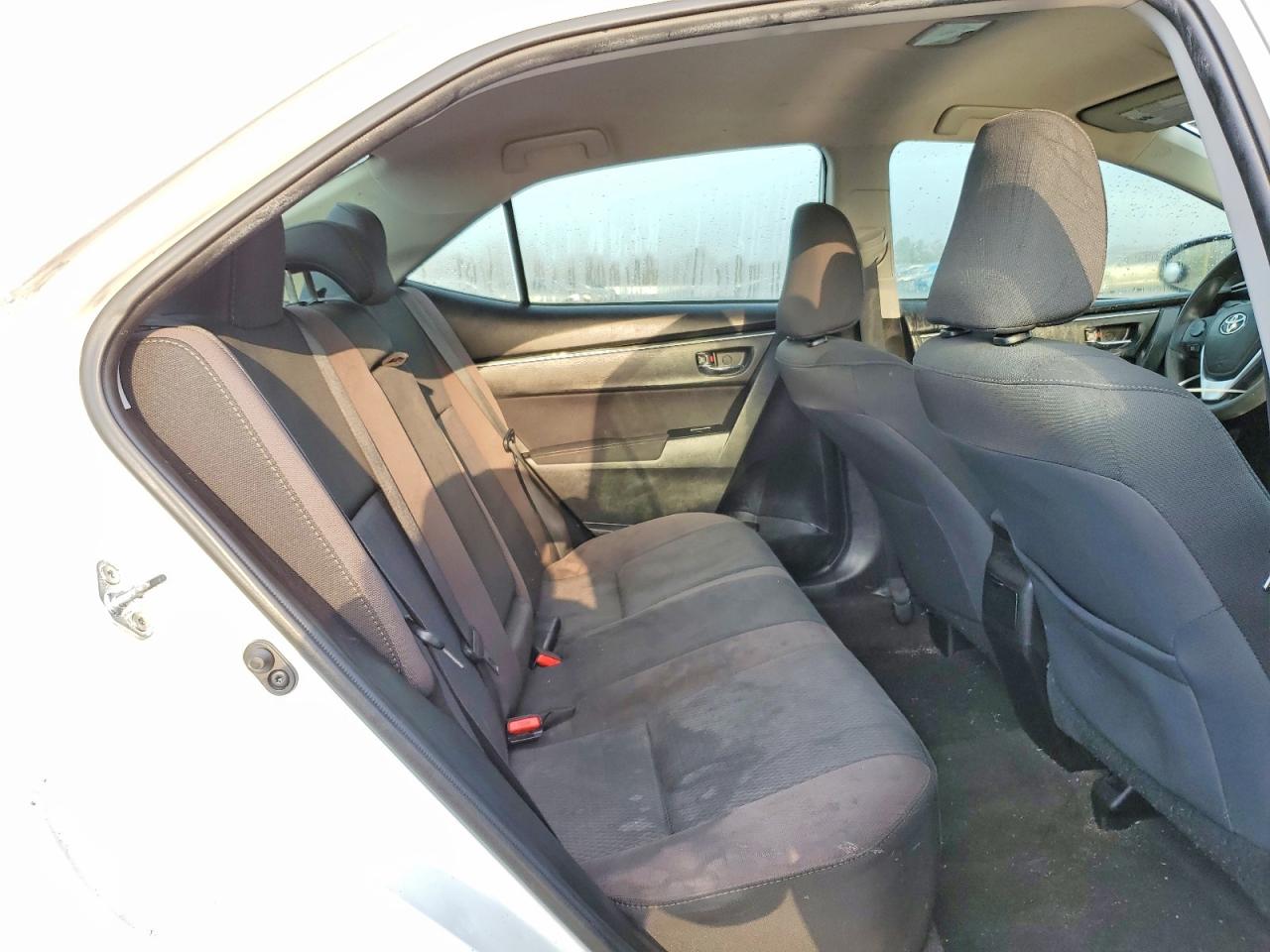 2017 TOYOTA COROLLA photo 10