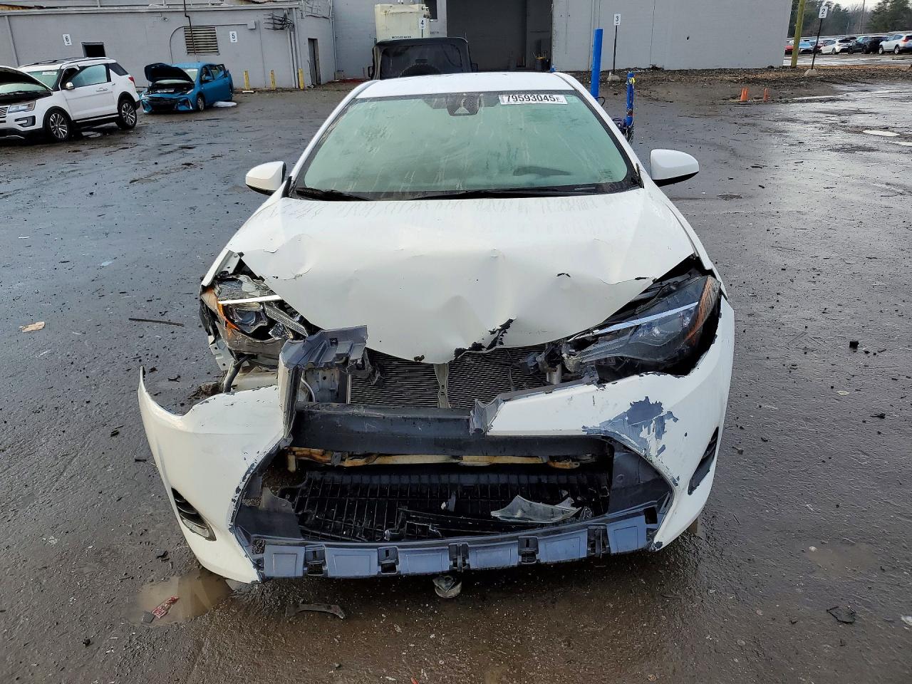 2017 TOYOTA COROLLA photo 5