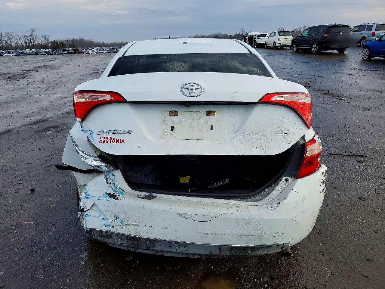 2017 TOYOTA COROLLA photo 6