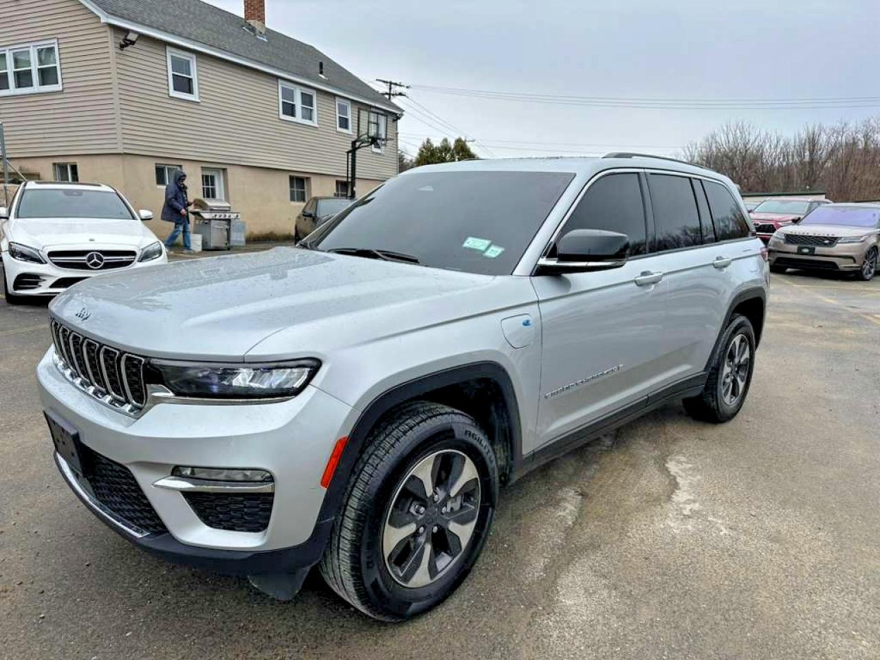 2023 JEEP GRAND CHEROKEE