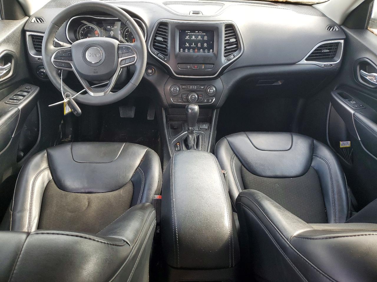 2021 JEEP CHEROKEE photo 15