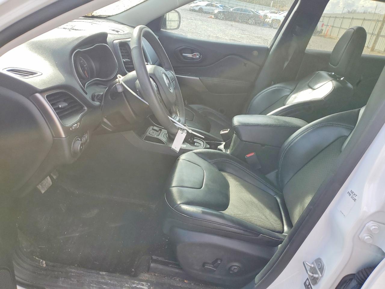 2021 JEEP CHEROKEE photo 13
