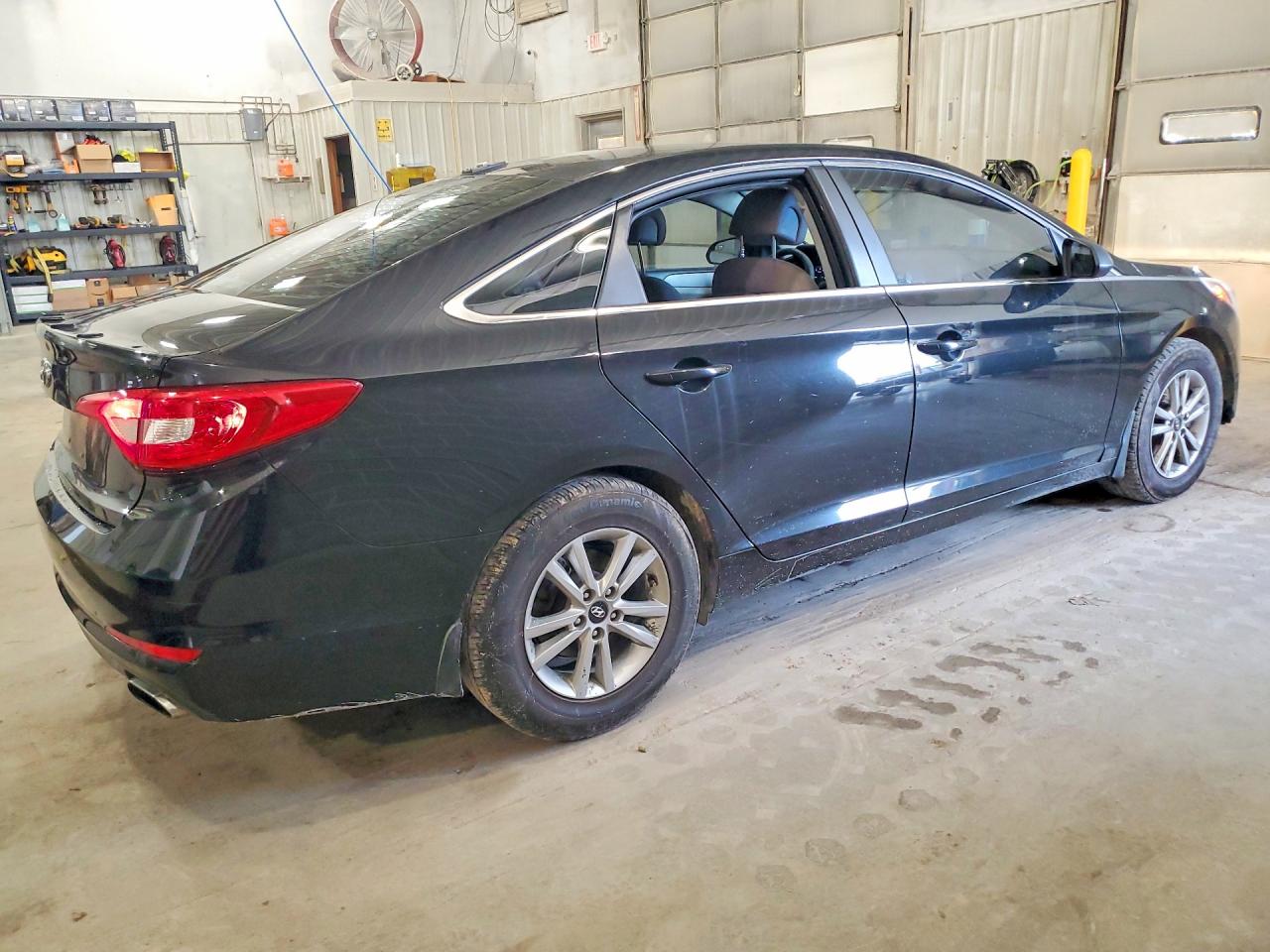 2015 HYUNDAI SONATA SE photo 5