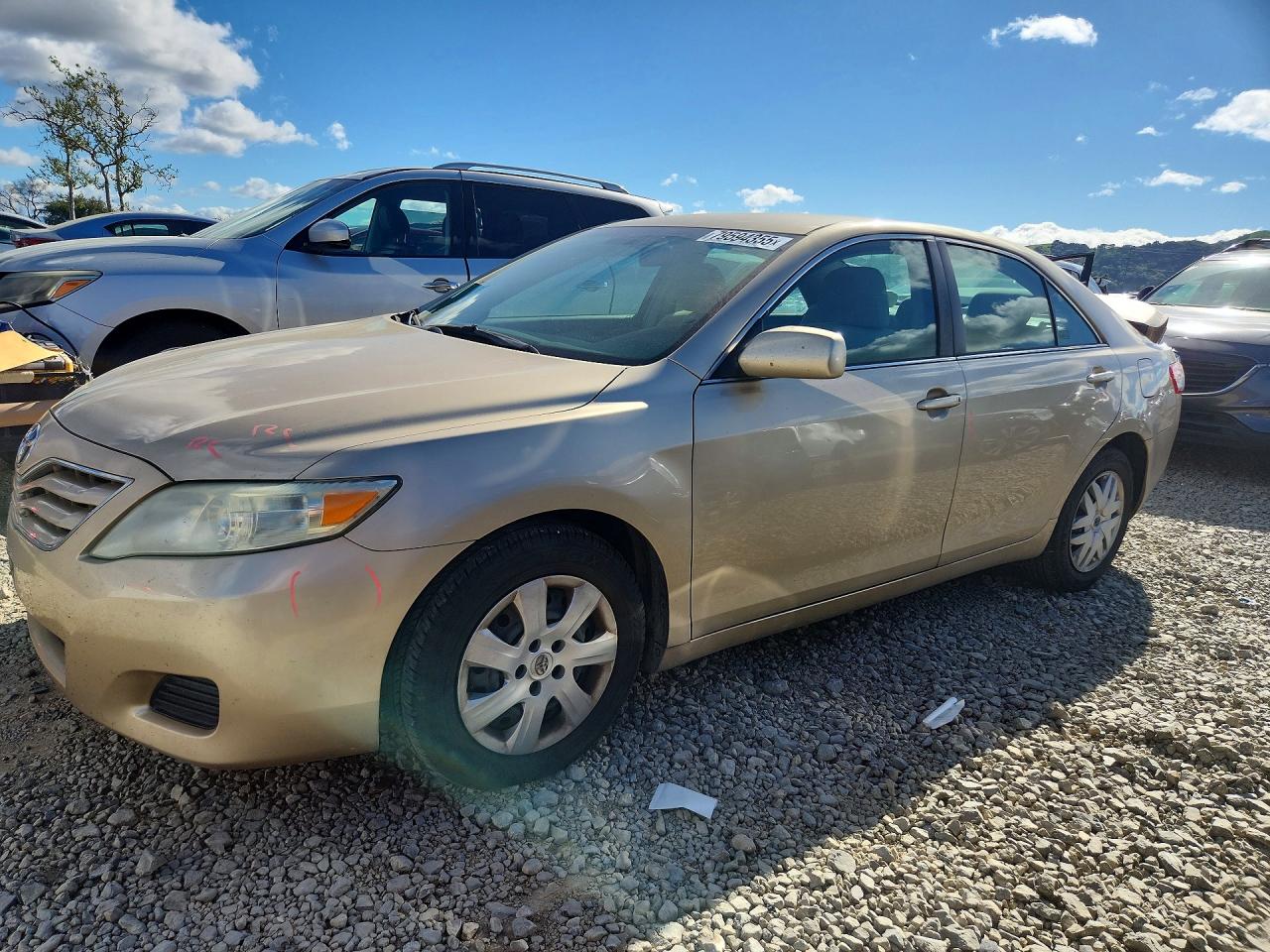 2011 TOYOTA CAMRY