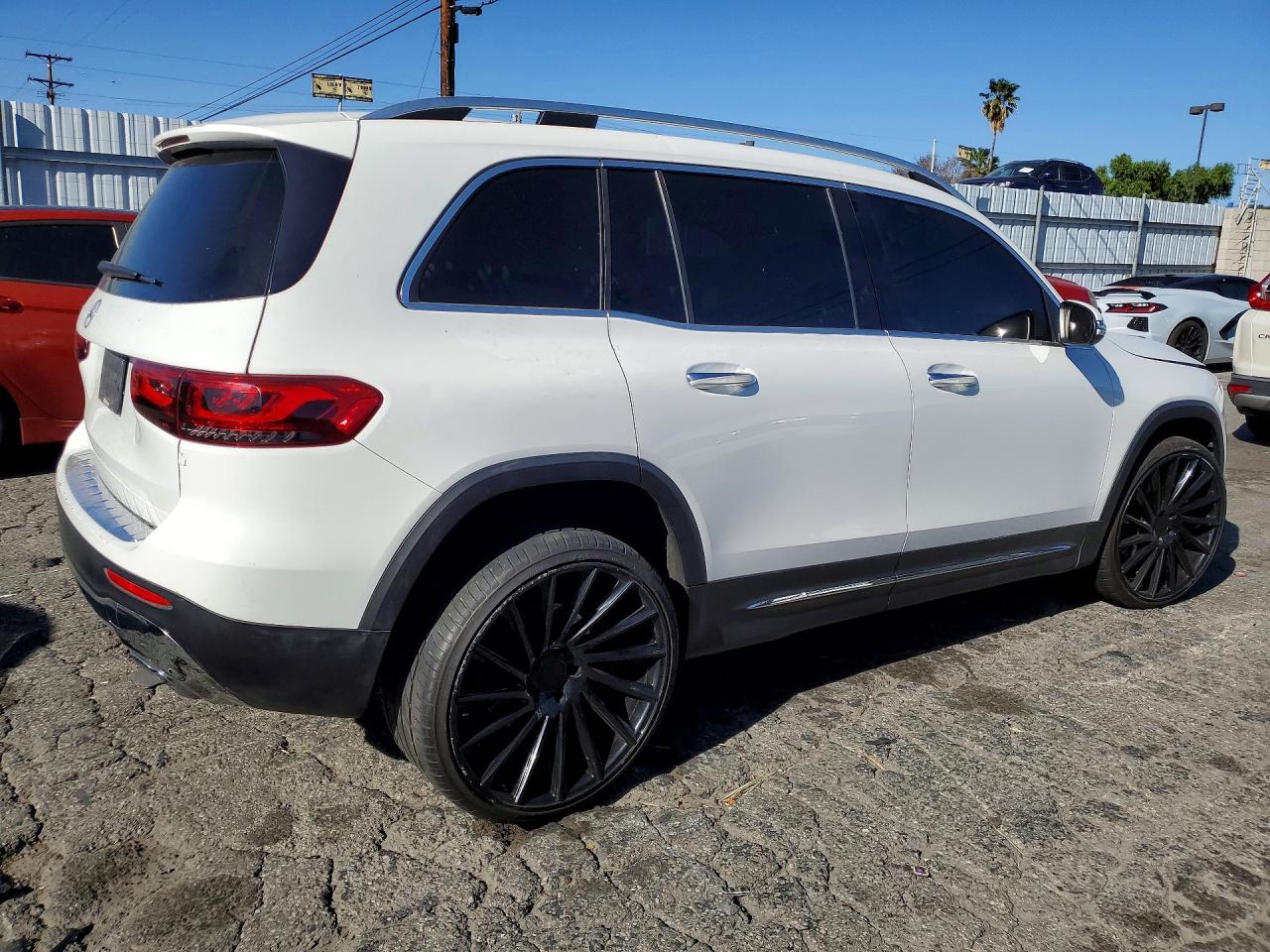2020 MERCEDES-BENZ GLB 250 photo 5