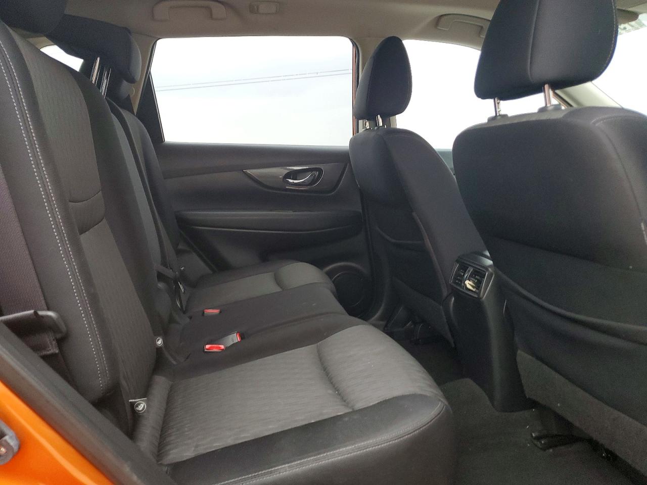 2017 NISSAN ROGUE SV photo 11