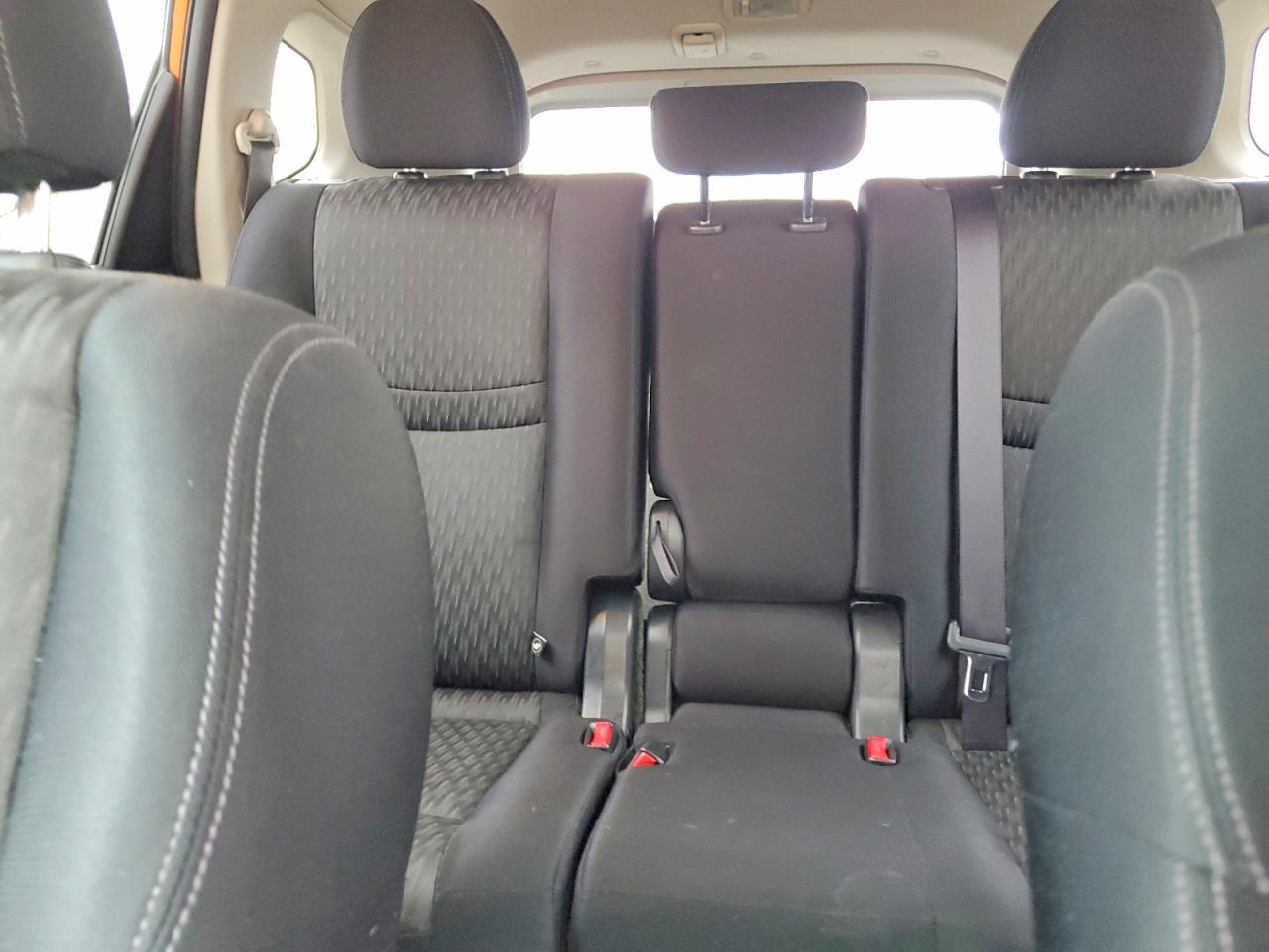 2017 NISSAN ROGUE SV photo 10