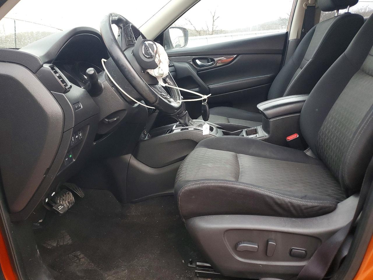 2017 NISSAN ROGUE SV photo 7