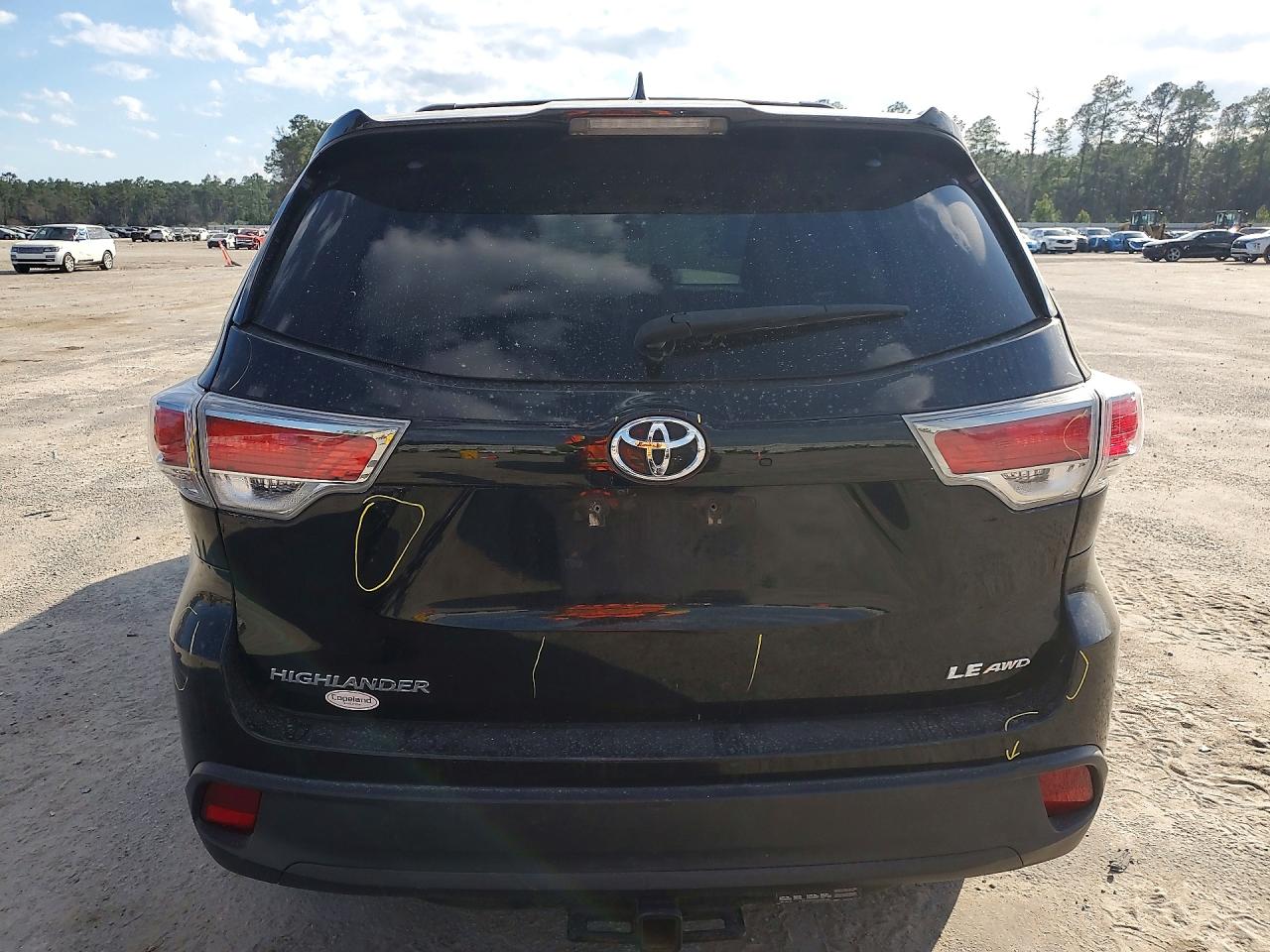2016 TOYOTA HIGHLANDER LE PLUS photo 11