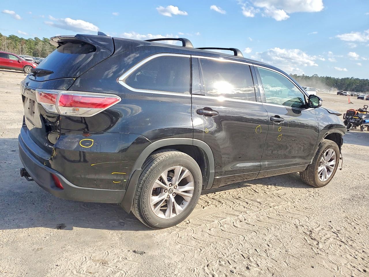 2016 TOYOTA HIGHLANDER LE PLUS photo 5
