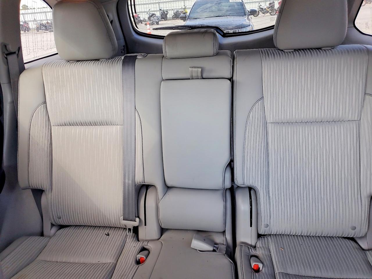 2016 TOYOTA HIGHLANDER LE PLUS photo 19