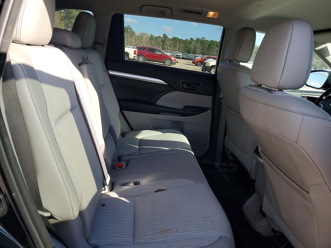 2016 TOYOTA HIGHLANDER LE PLUS photo 21