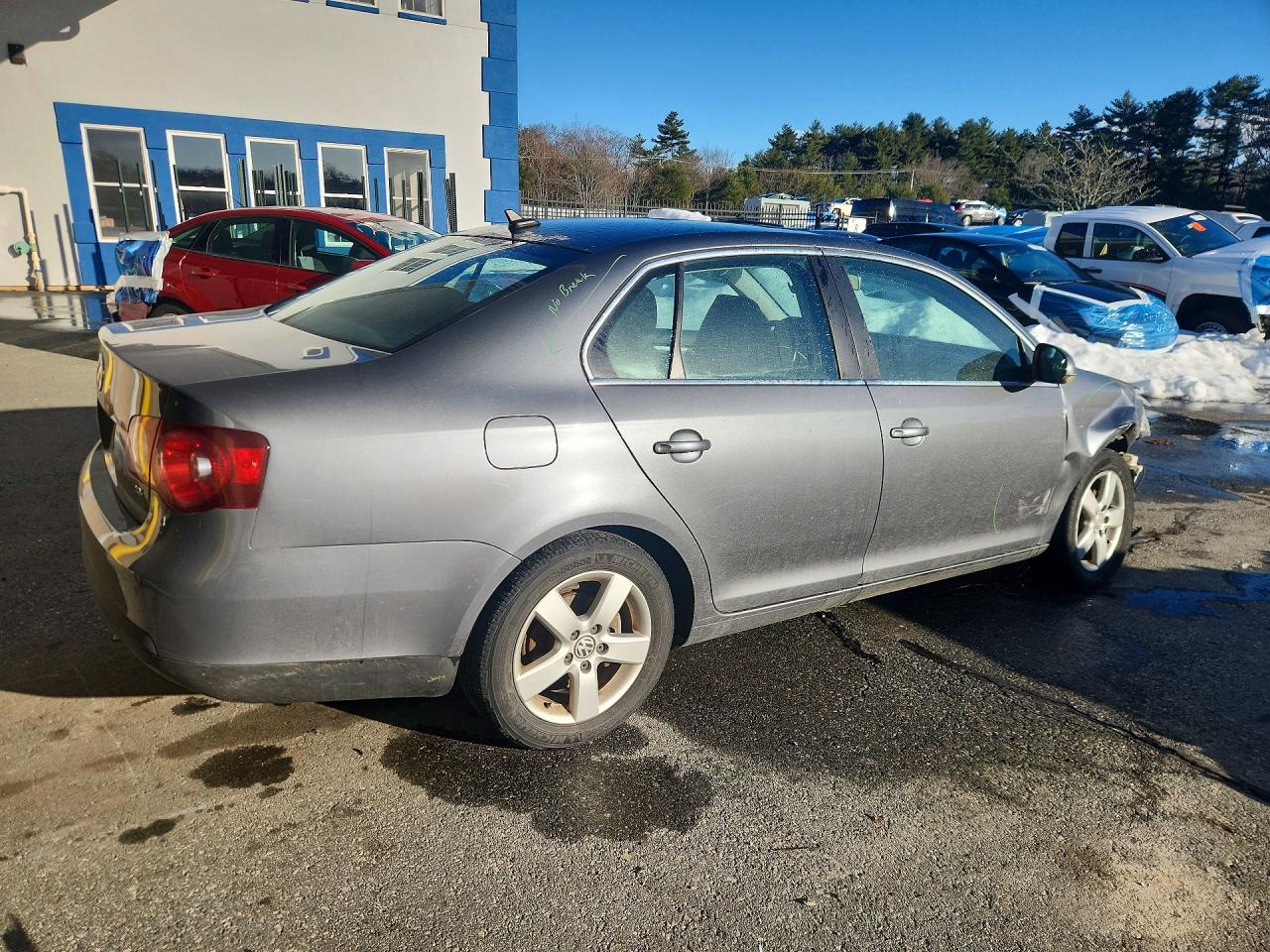 2009 VOLKSWAGEN JETTA photo 5