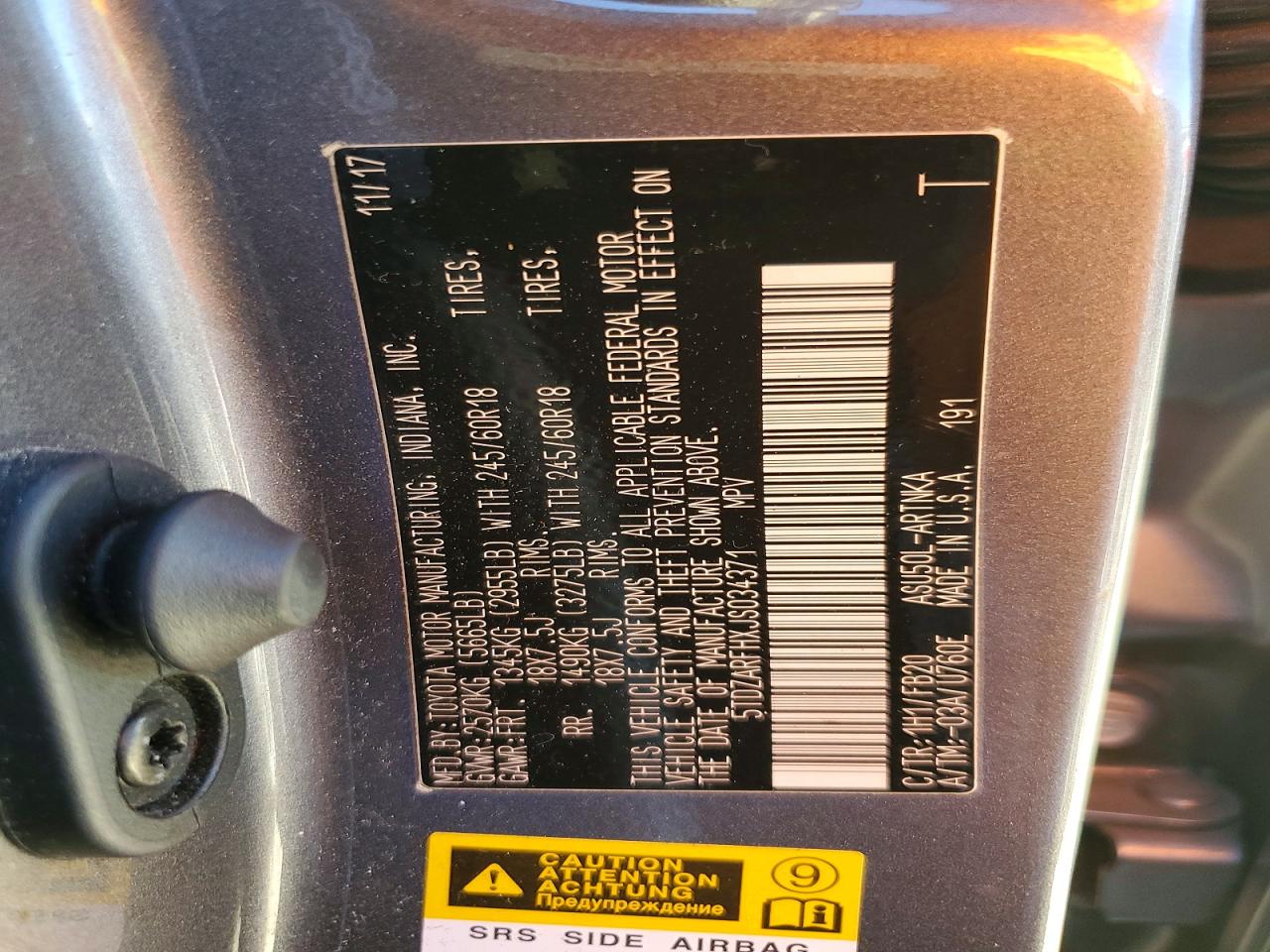 2018 TOYOTA HIGHLANDER LE photo 25