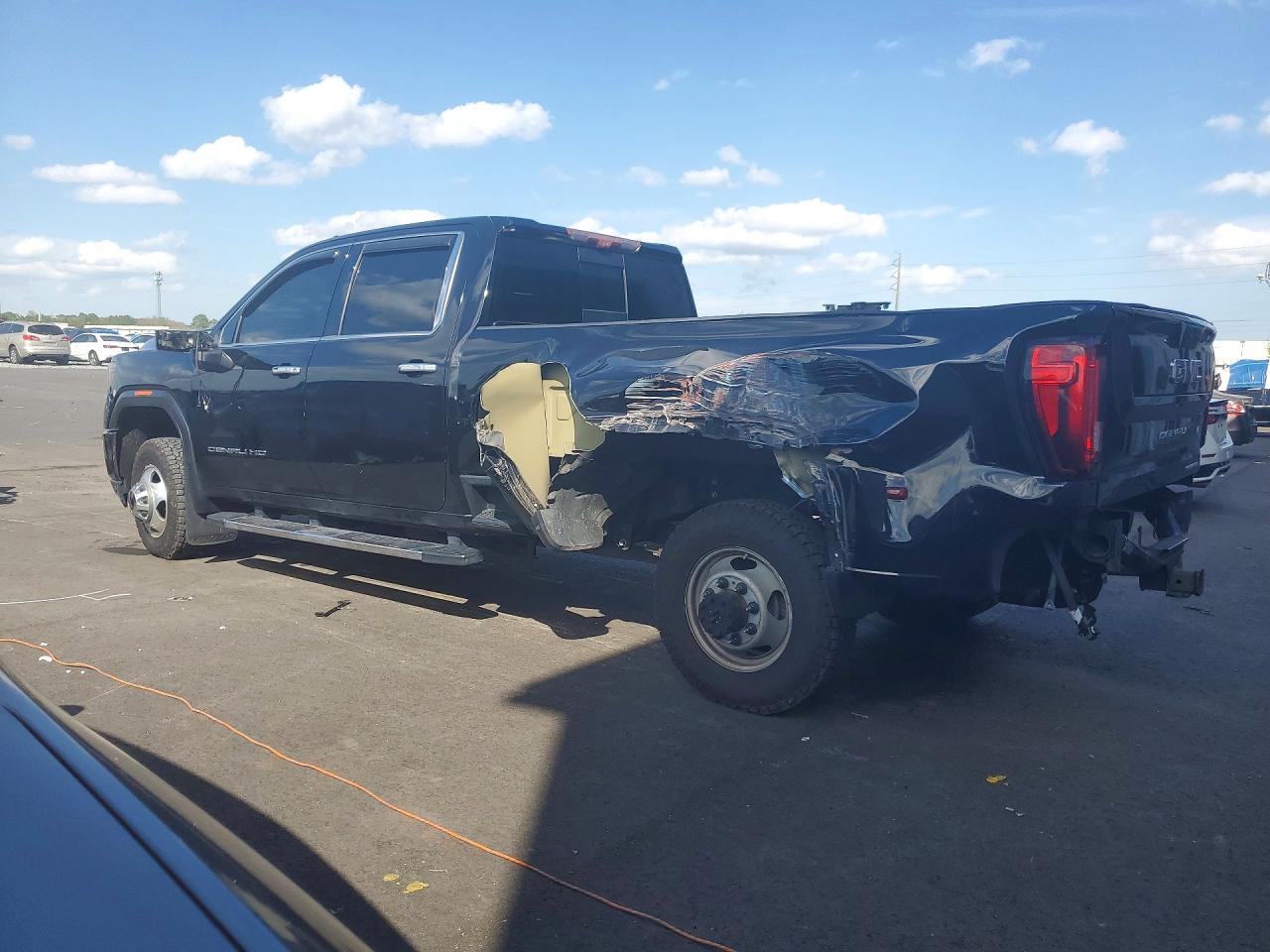 2020 GMC SIERRA K3500 DENALI photo 2
