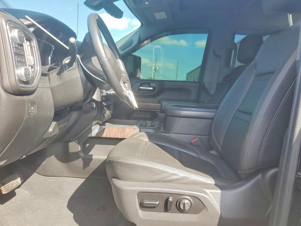 2020 GMC SIERRA K3500 DENALI photo 7