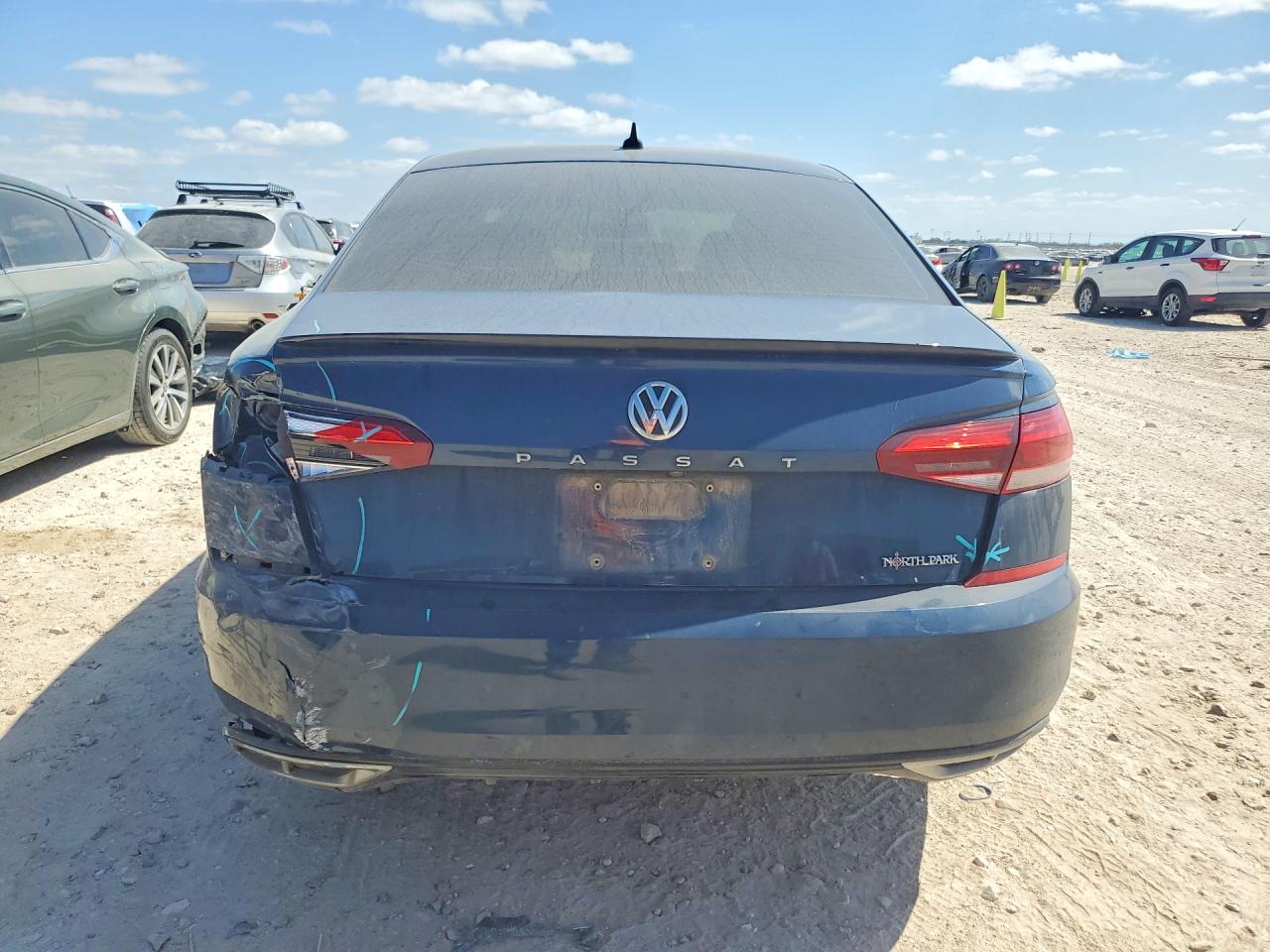 2021 VOLKSWAGEN PASSAT R-LINE photo 11
