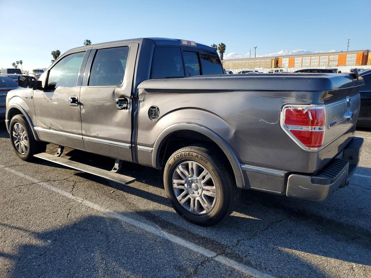 2011 FORD F150 SUPERCREW photo 3