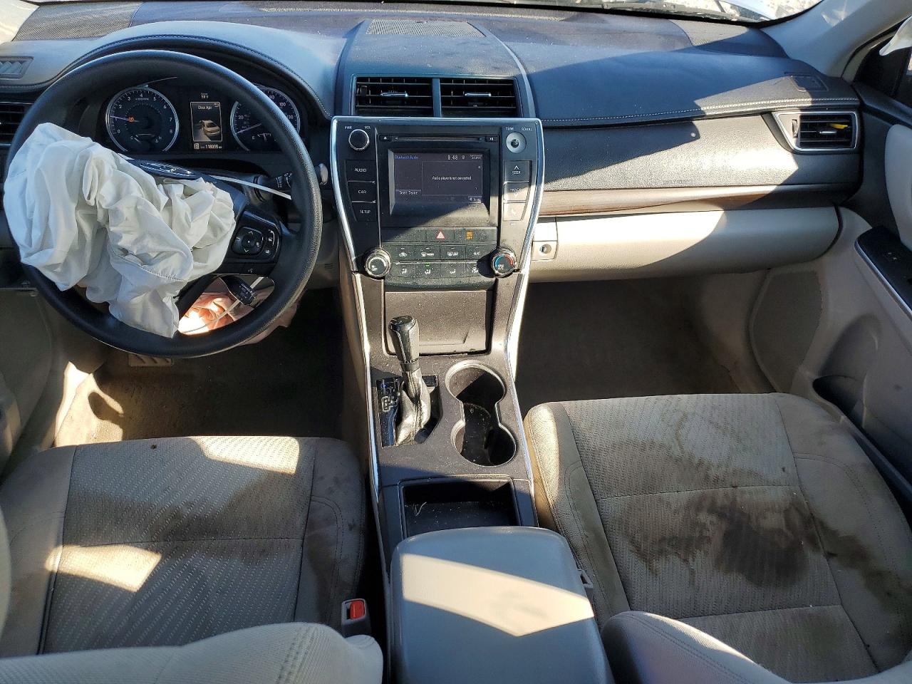 2017 TOYOTA CAMRY LE photo 15