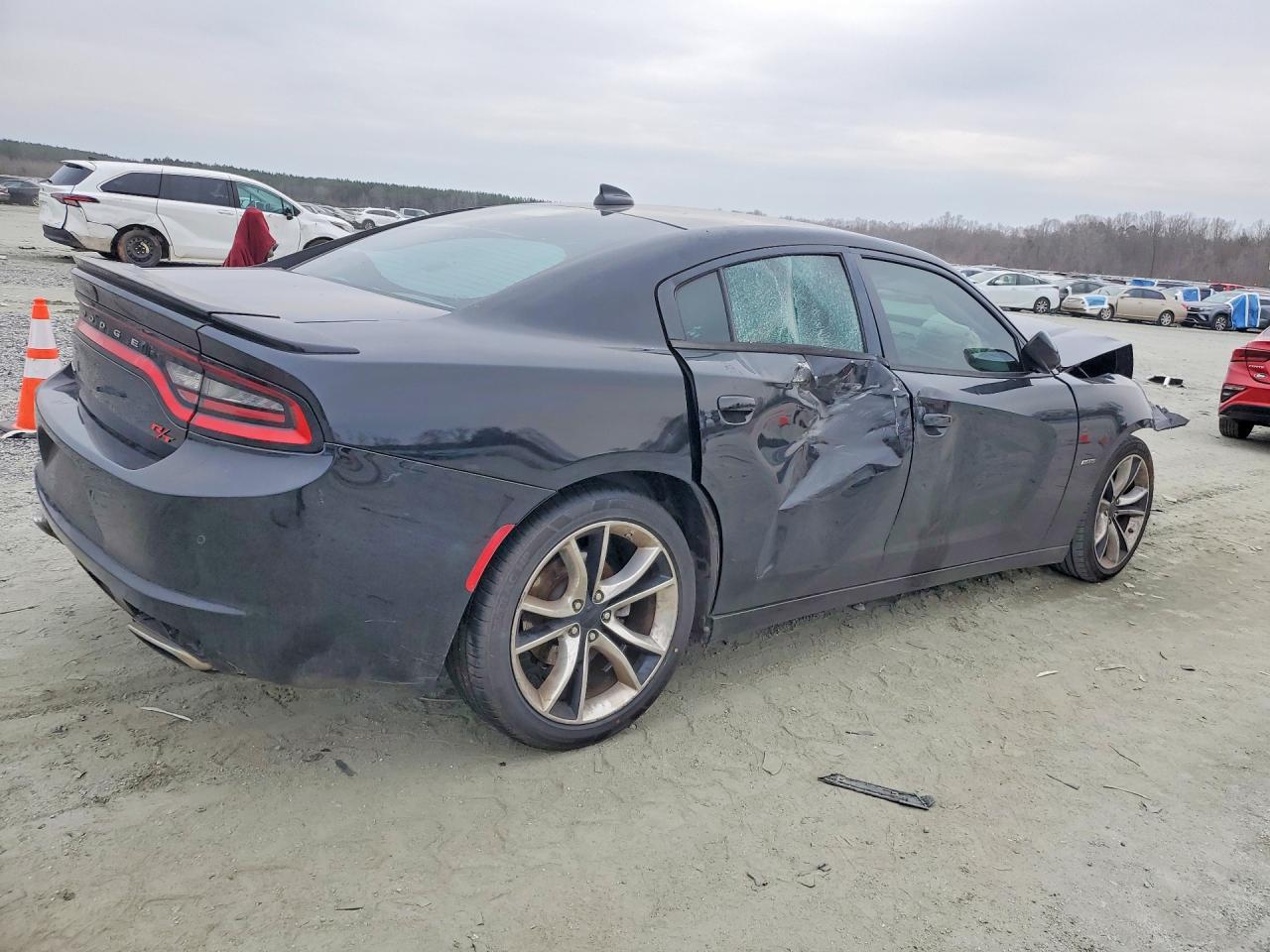 2016 DODGE CHARGER R photo 3