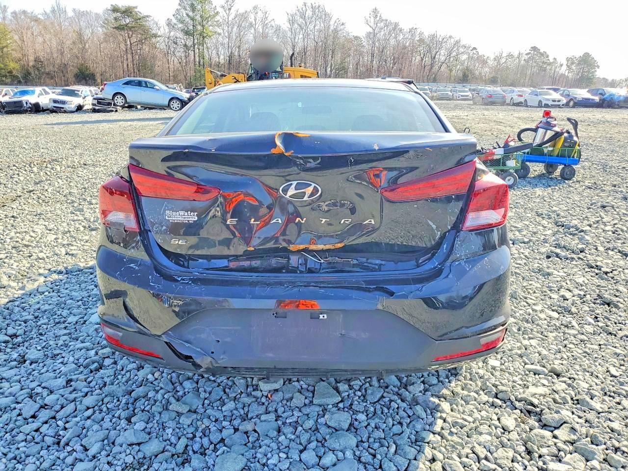 2019 HYUNDAI ELANTRA SE photo 6