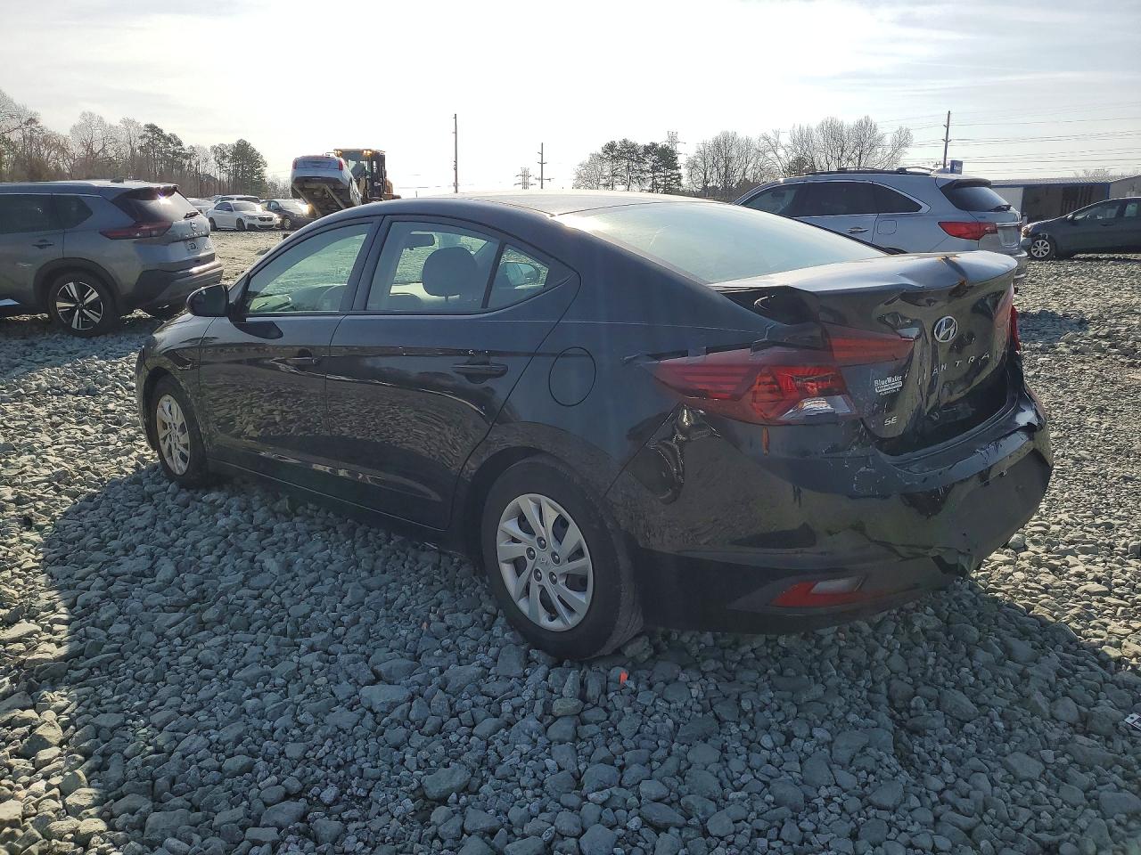 2019 HYUNDAI ELANTRA SE photo 2