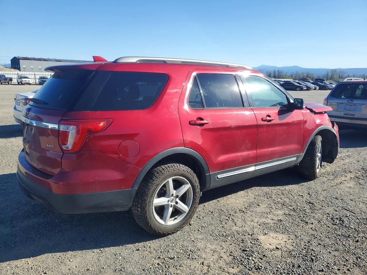2017 FORD EXPLORER photo 7