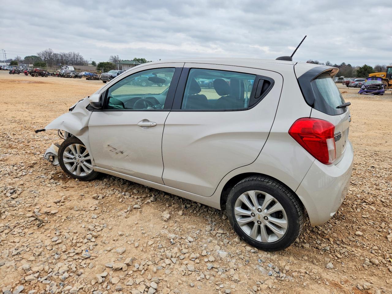 2017 CHEVROLET SPARK 1LT photo 2