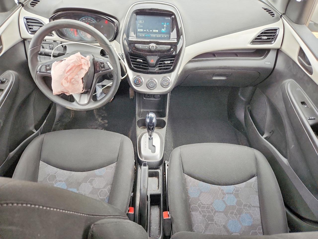 2017 CHEVROLET SPARK 1LT photo 8