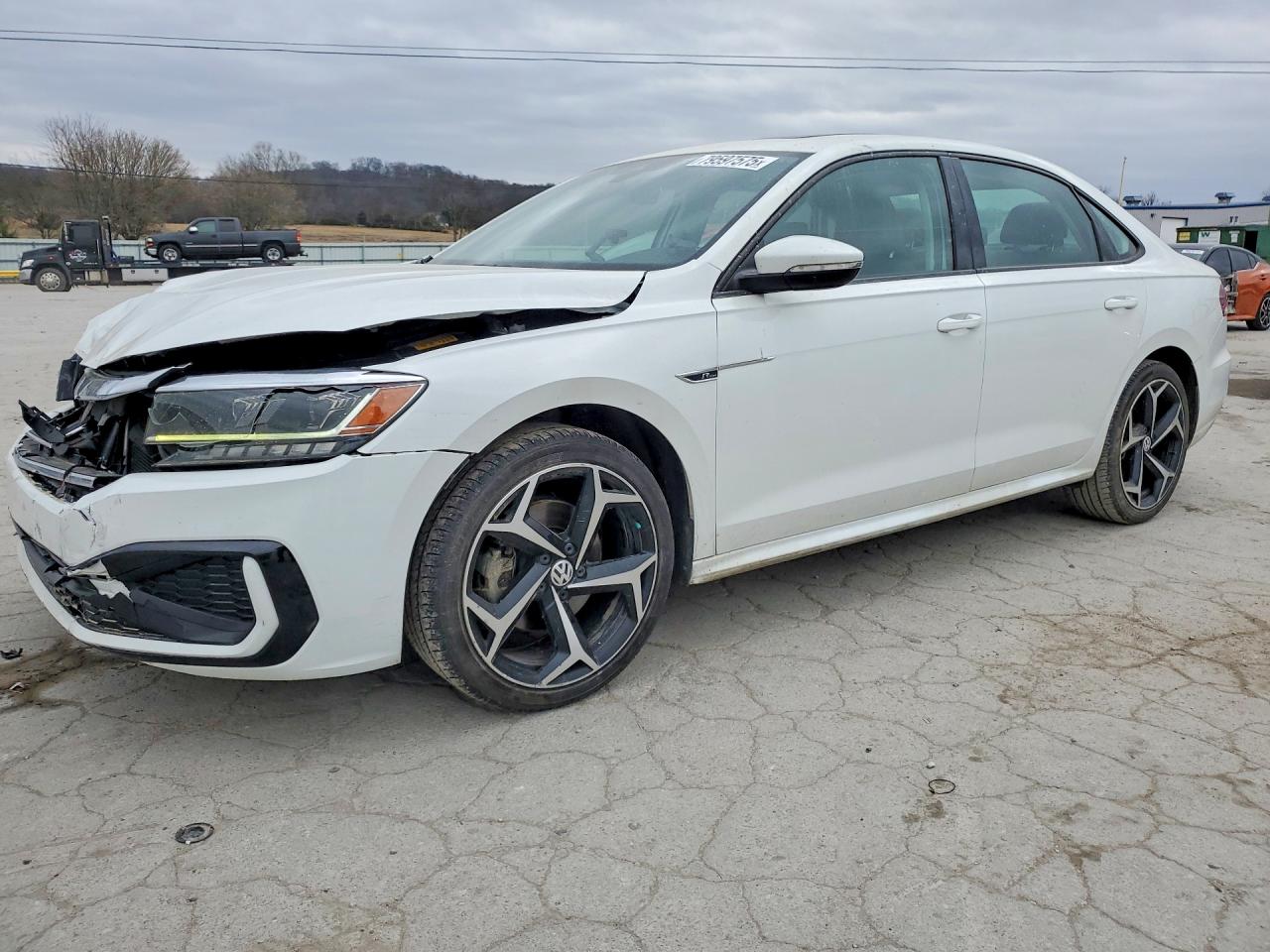 2020 VOLKSWAGEN PASSAT