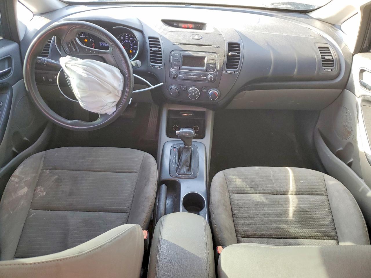 2015 KIA FORTE LX photo 8
