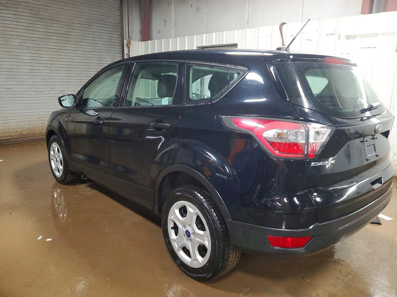 2017 FORD ESCAPE S photo 2
