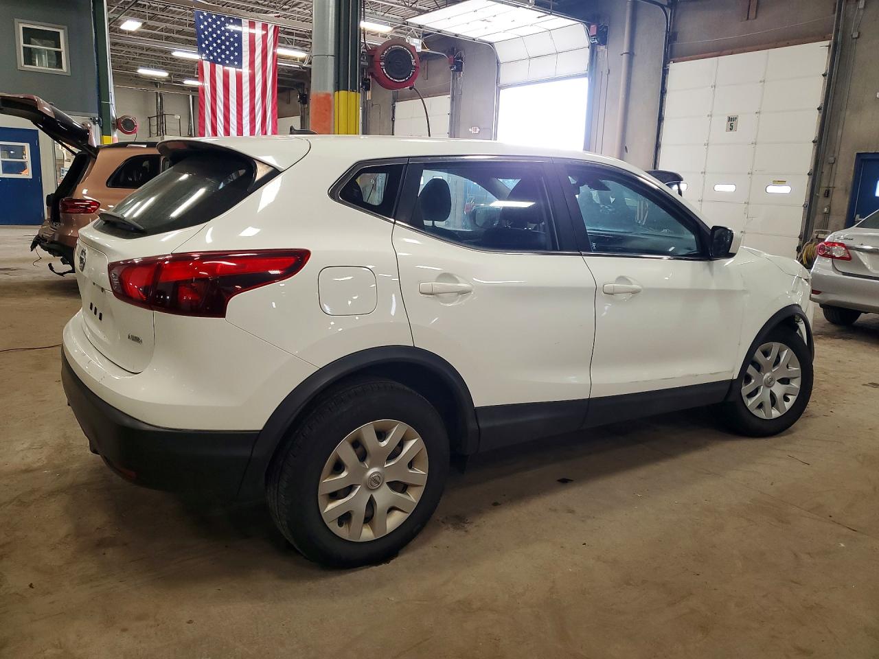2019 NISSAN ROGUE SPORT S photo 3