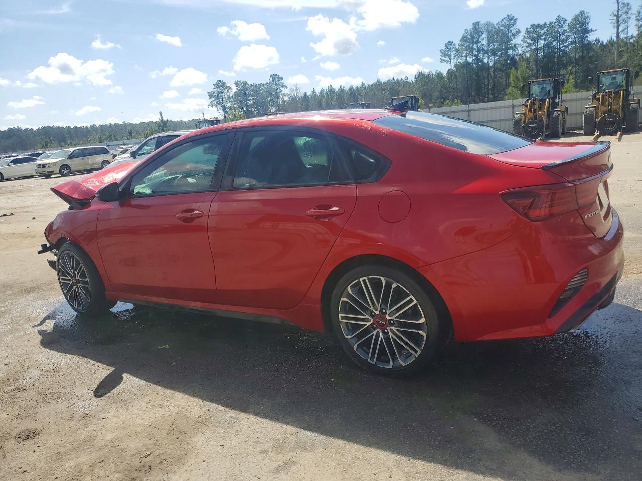 2023 KIA FORTE GT photo 3