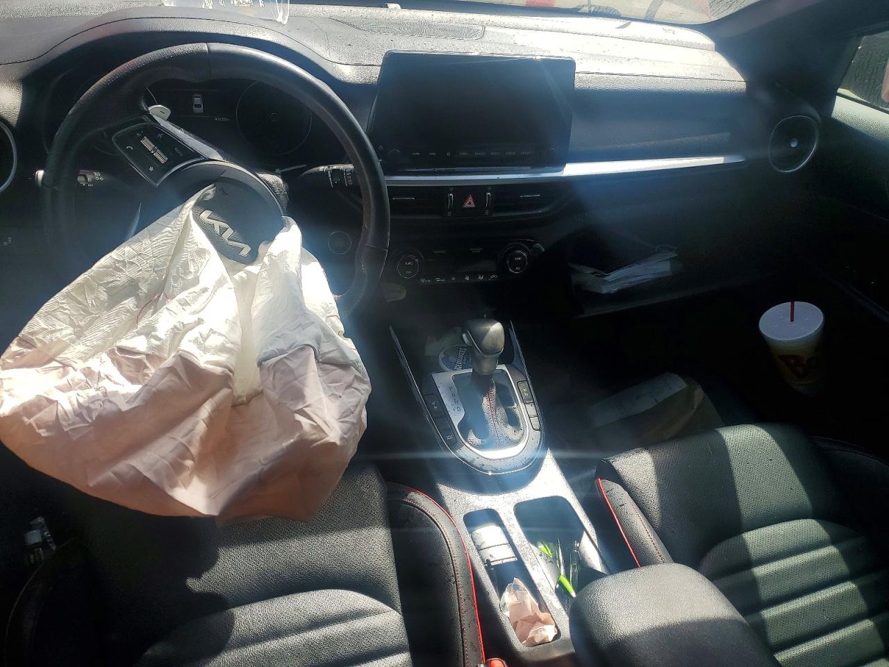 2023 KIA FORTE GT photo 15
