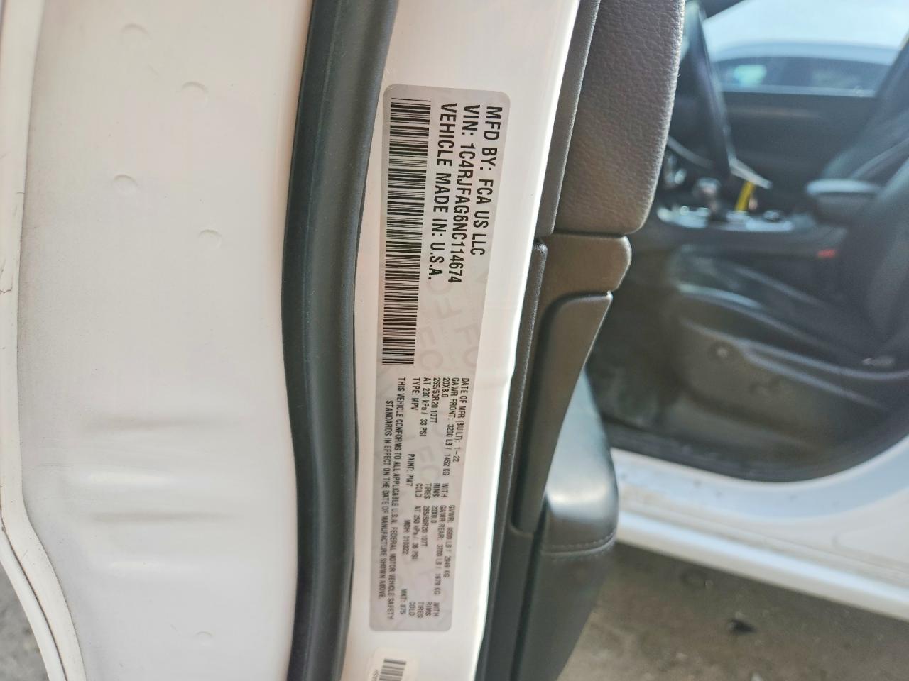 2022 JEEP GRAND CHEROKEE LAREDO E photo 23