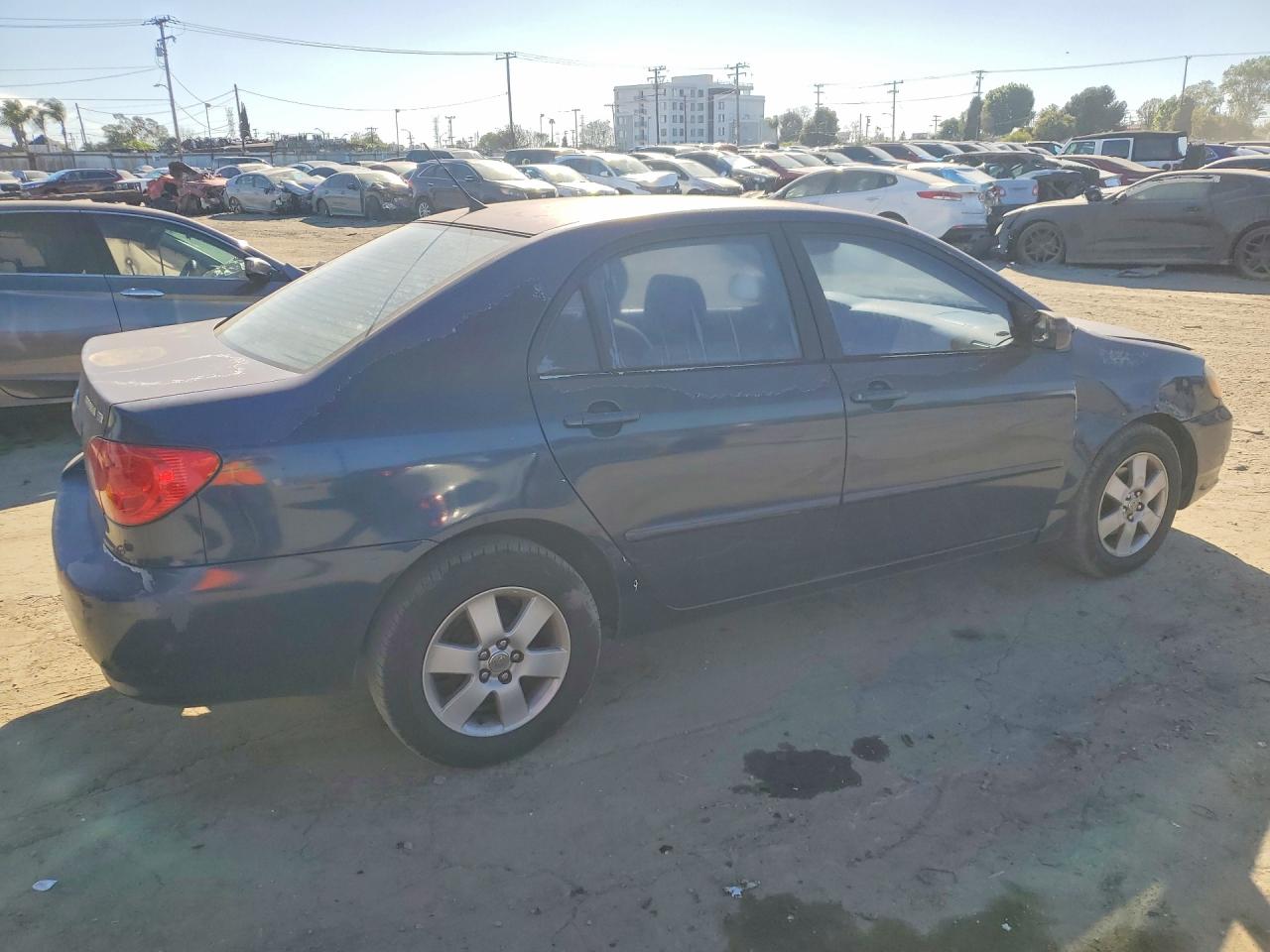 2003 TOYOTA COROLLA LE photo 3