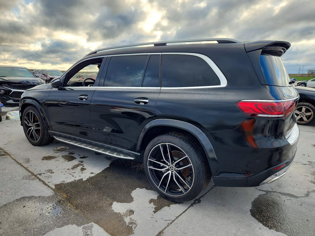 2021 MERCEDES-BENZ GLS 580 4MATIC photo 2
