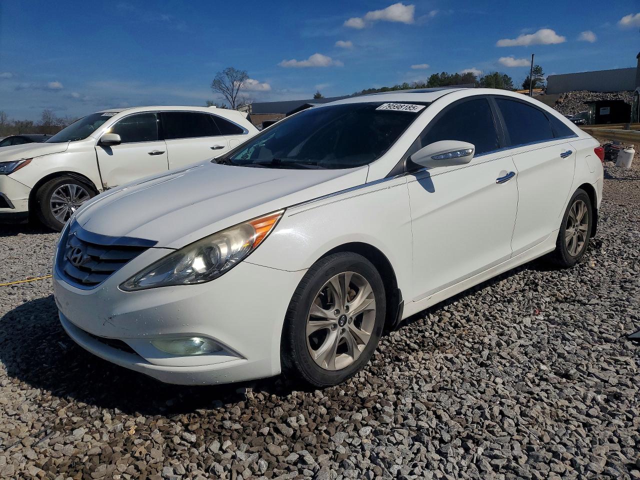 2011 HYUNDAI SONATA