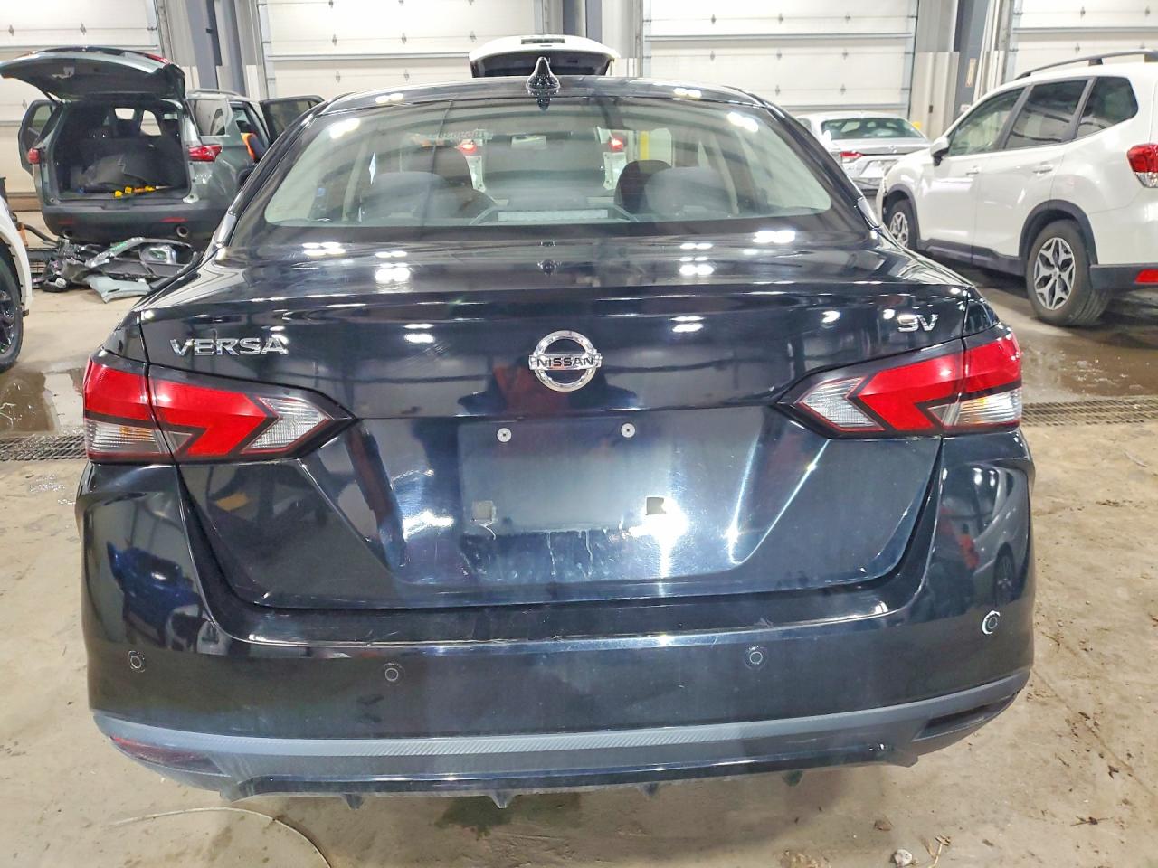 2021 NISSAN VERSA SV photo 11
