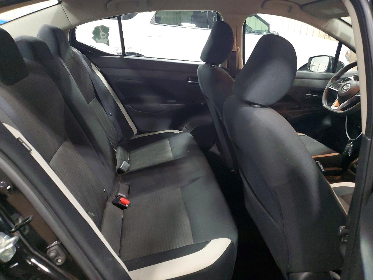 2021 NISSAN VERSA SV photo 19