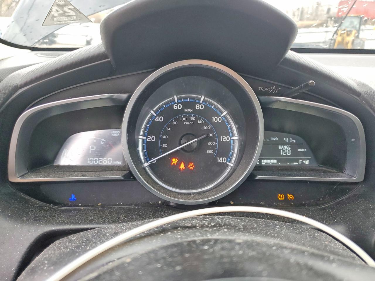 2019 TOYOTA YARIS XLE photo 9