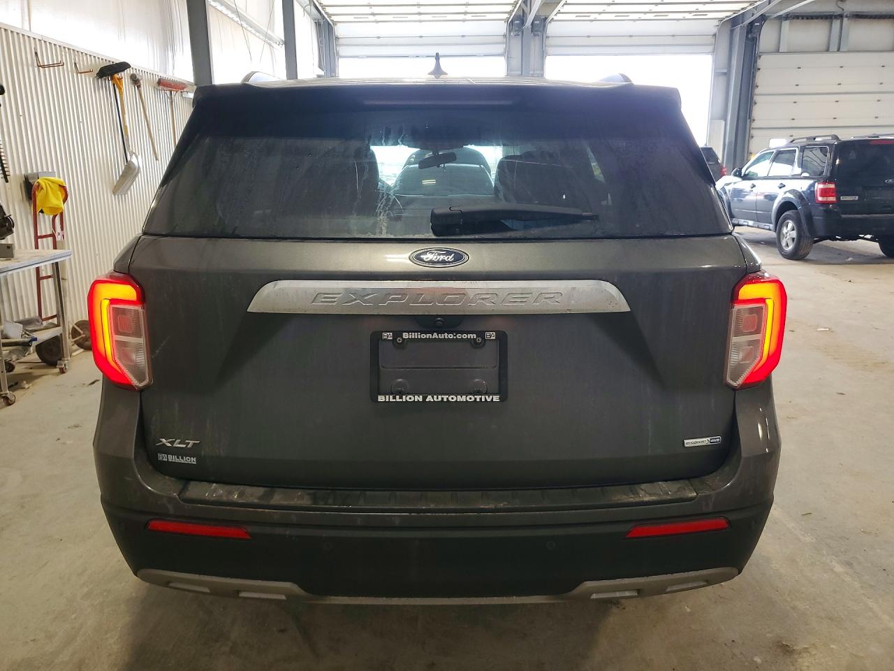 2020 FORD EXPLORER XLT photo 11