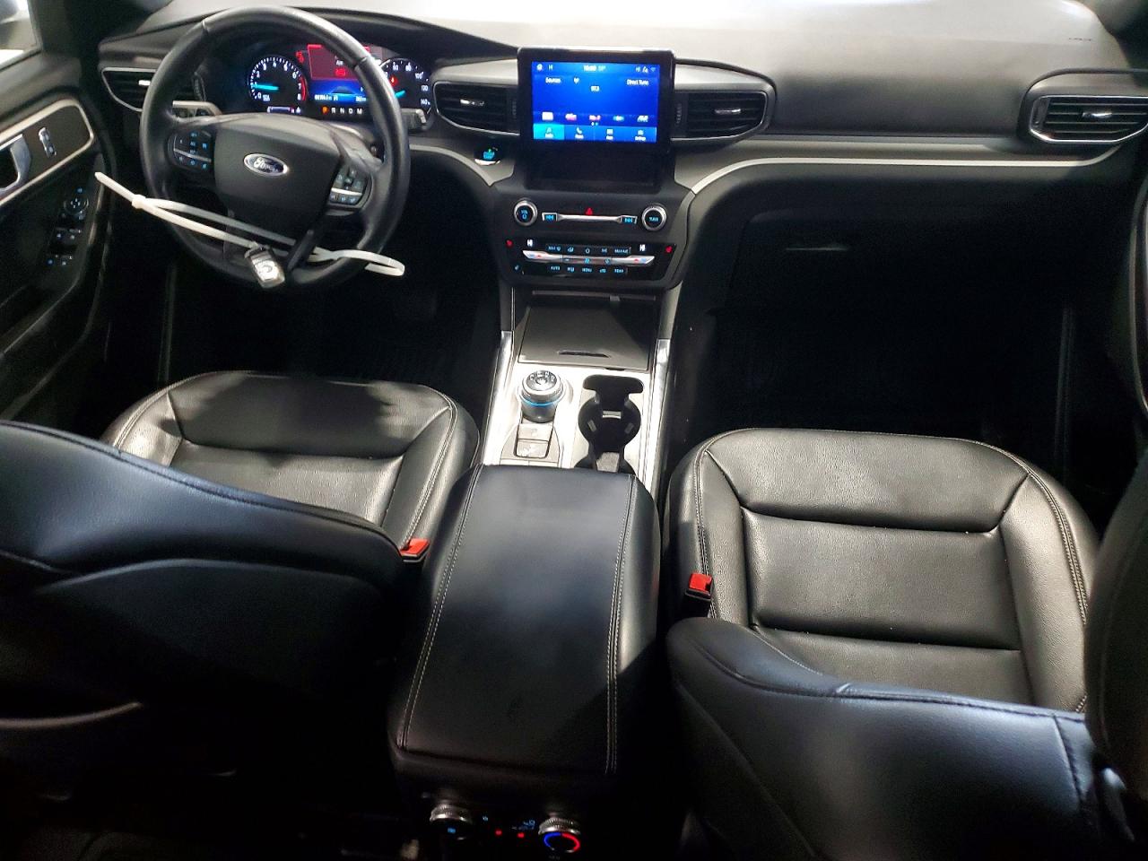 2020 FORD EXPLORER XLT photo 15