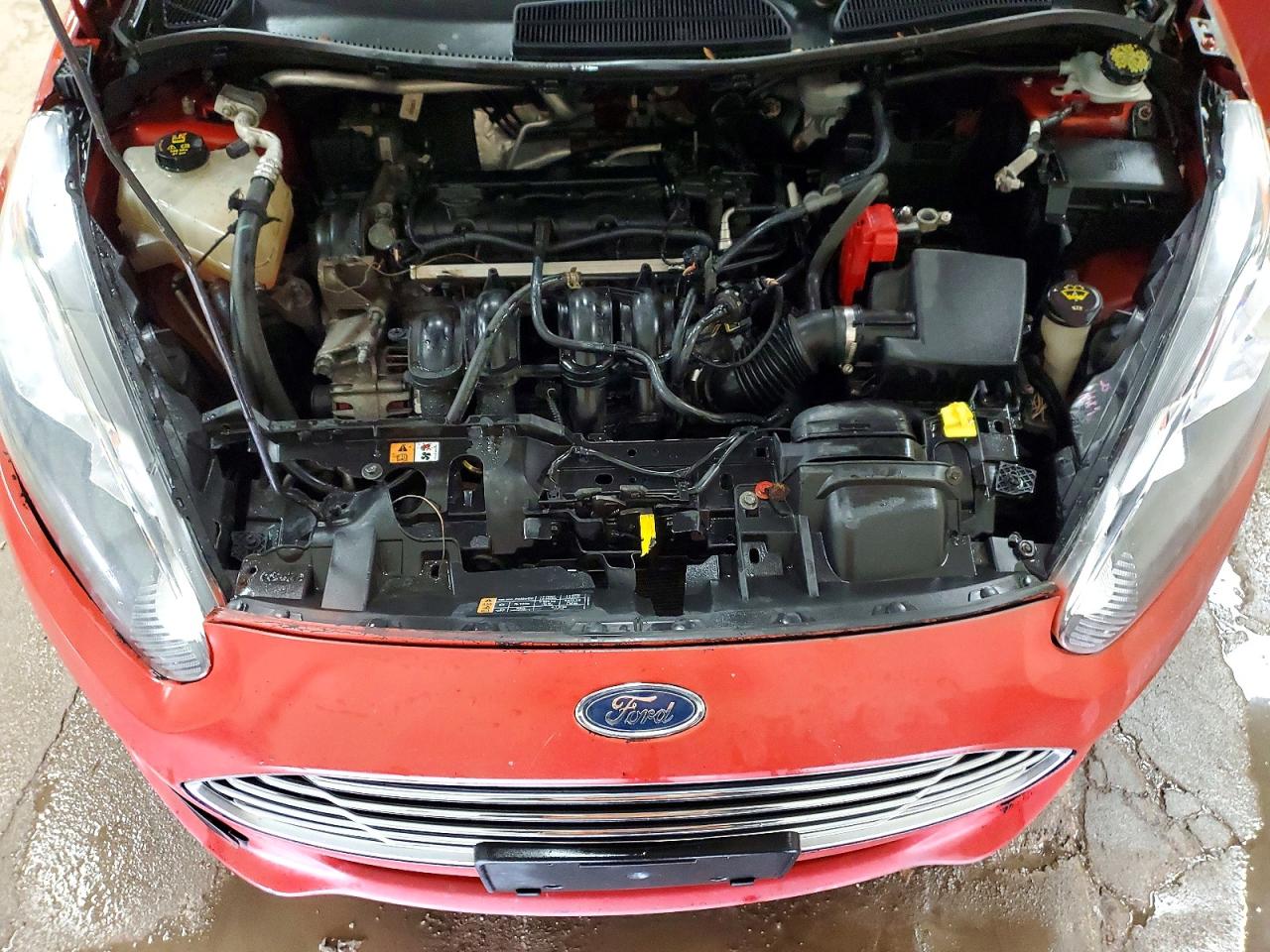 2018 FORD FIESTA SE photo 12
