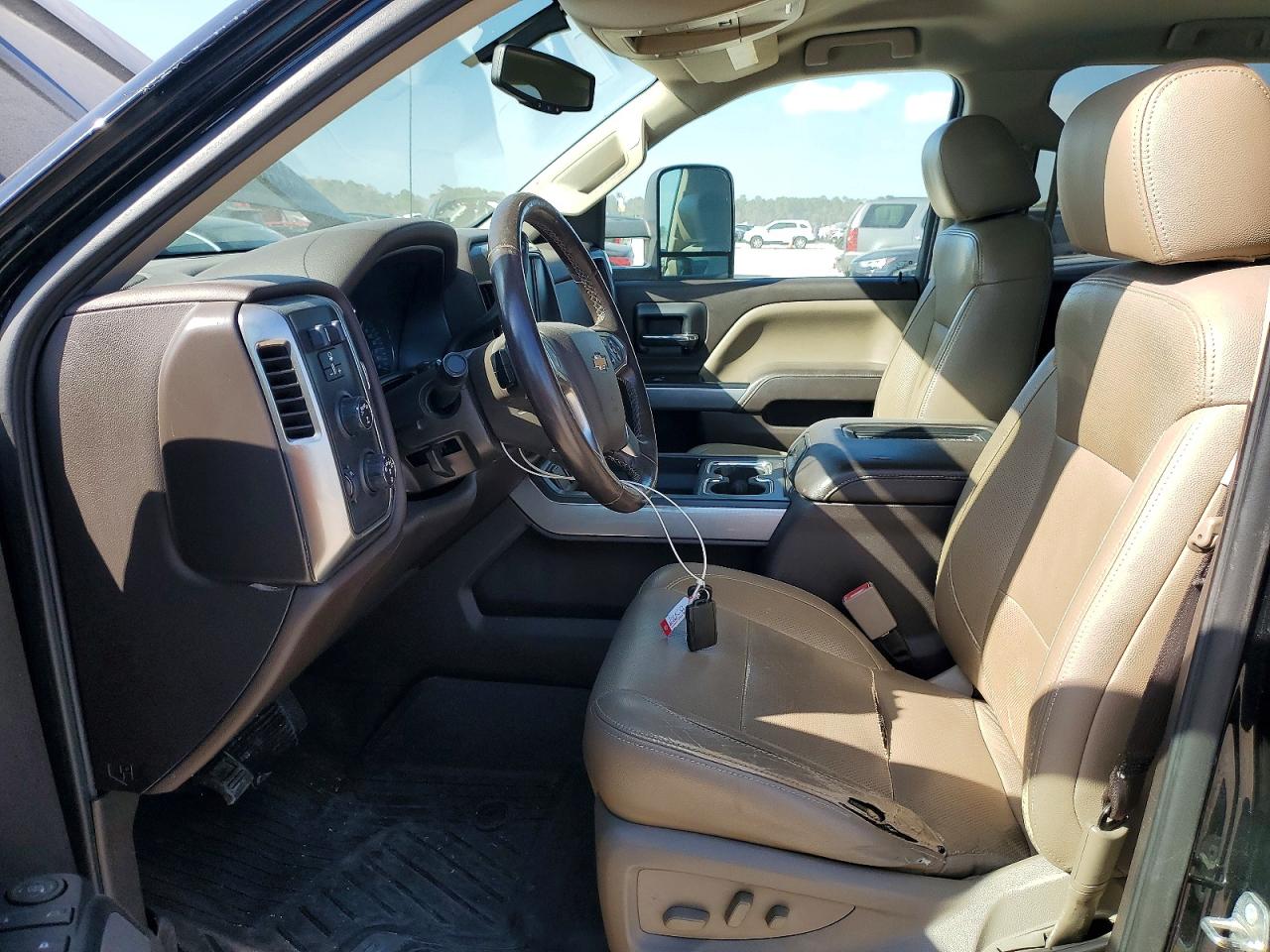 2018 CHEVROLET SILVERADO K1500 LT photo 7