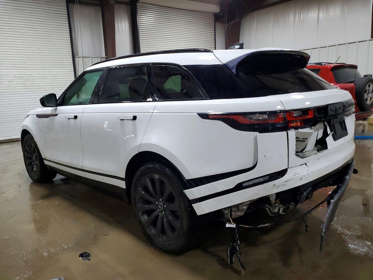 2019 LAND ROVER RANGE ROVER VELAR R-DYNAMIC SE photo 4