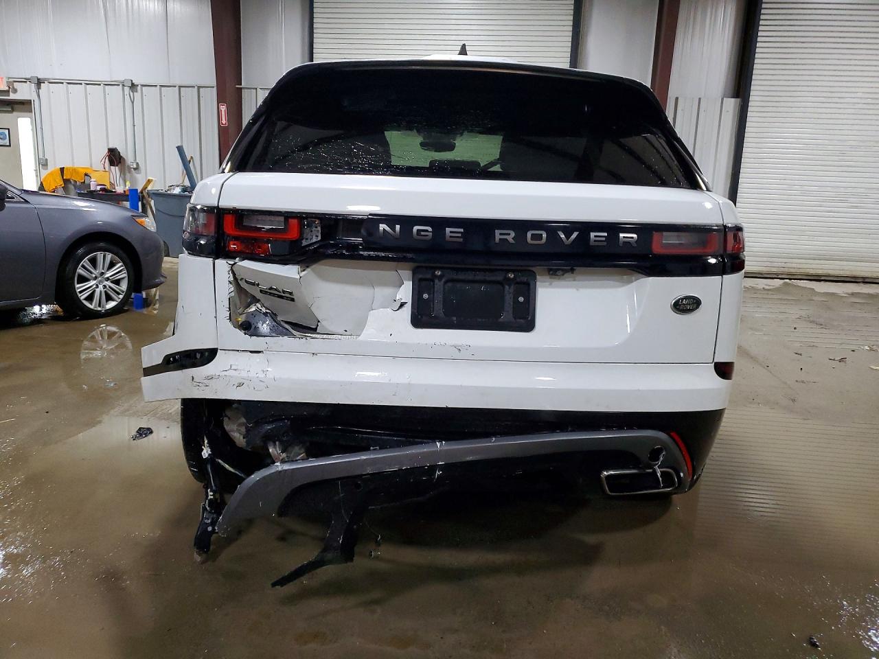 2019 LAND ROVER RANGE ROVER VELAR R-DYNAMIC SE photo 16